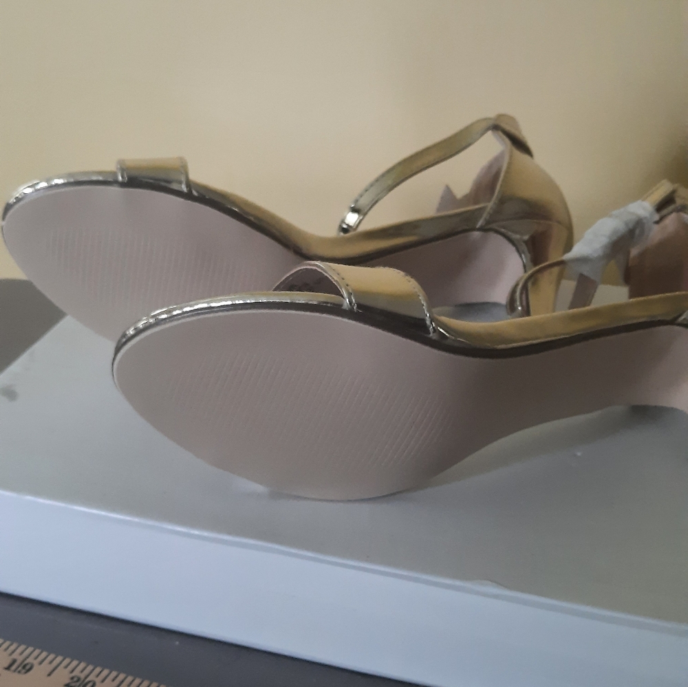 Open Toe Heels - Picture 8 of 8